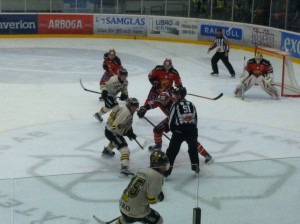 Almtuna (red) vs. AIK Stockholm (E. Miller)