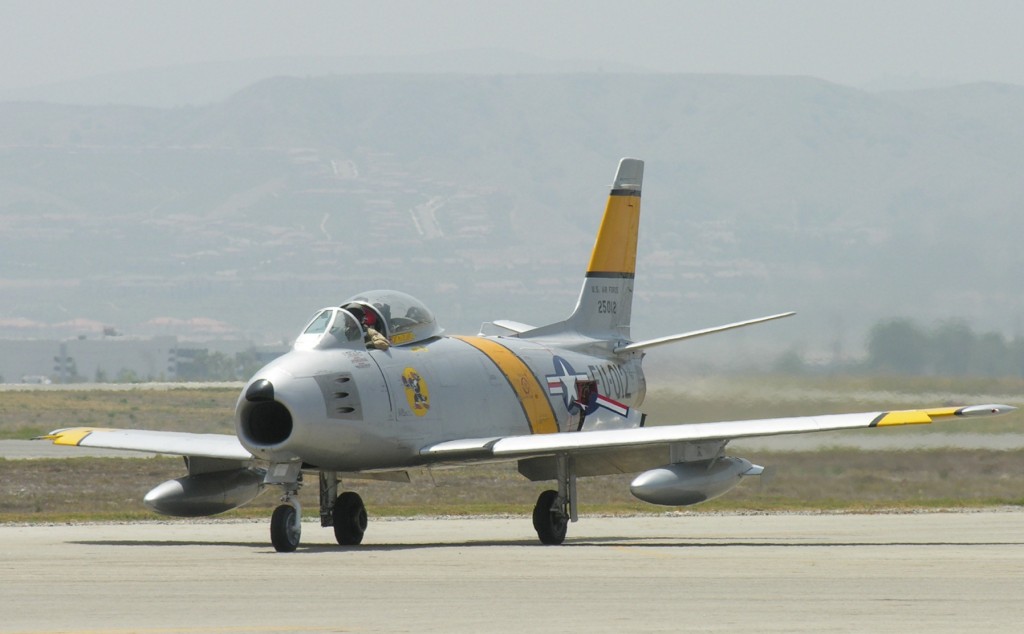 North_American_F-86_Sabre,_Chico,_California