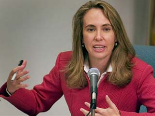 3950-Gabrielle_giffords_320.jpg